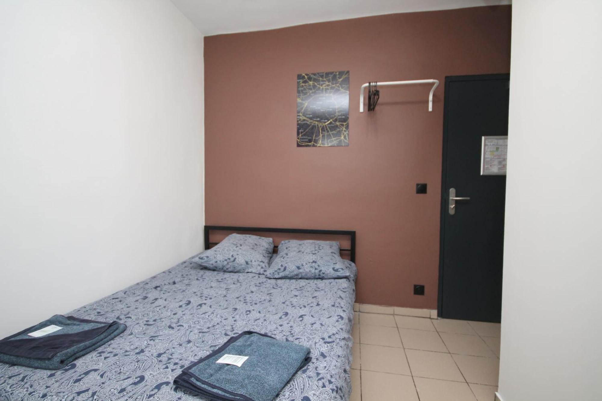 08 - Chambre Proche Paris Et Transports Avec Tv Wifi Saint-Denis  Exterior foto